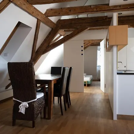Grosse Dachgeschosswohnung Im Herzen Von * Brégence