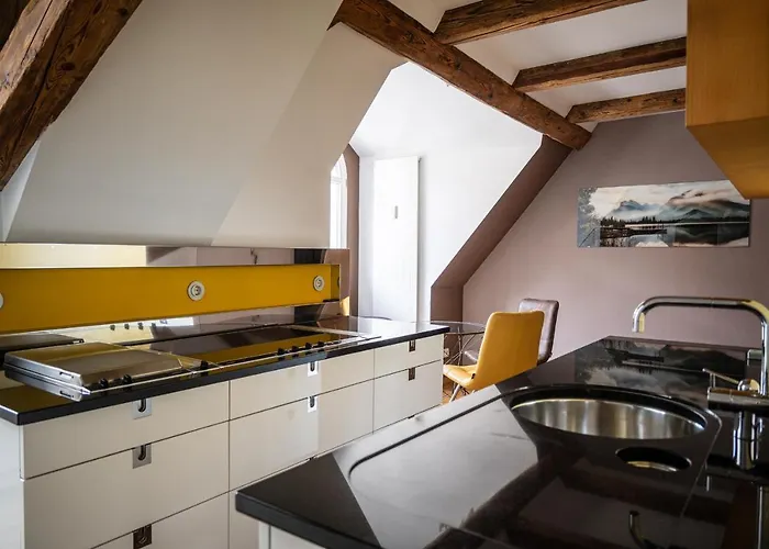 Apartman Grosse Dachgeschosswohnung Im Herzen Von