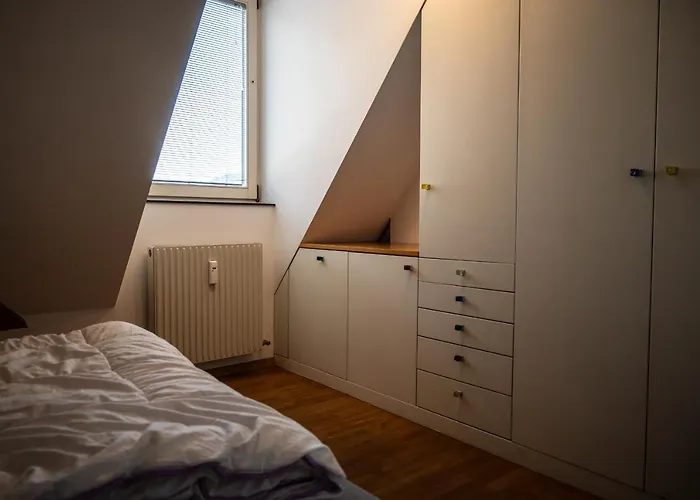 Grosse Dachgeschosswohnung Im Herzen Von *
